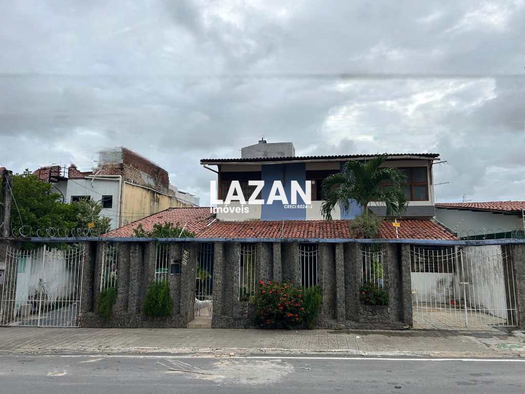 Casa Comercial em Natal, no bairro Ponta Negra