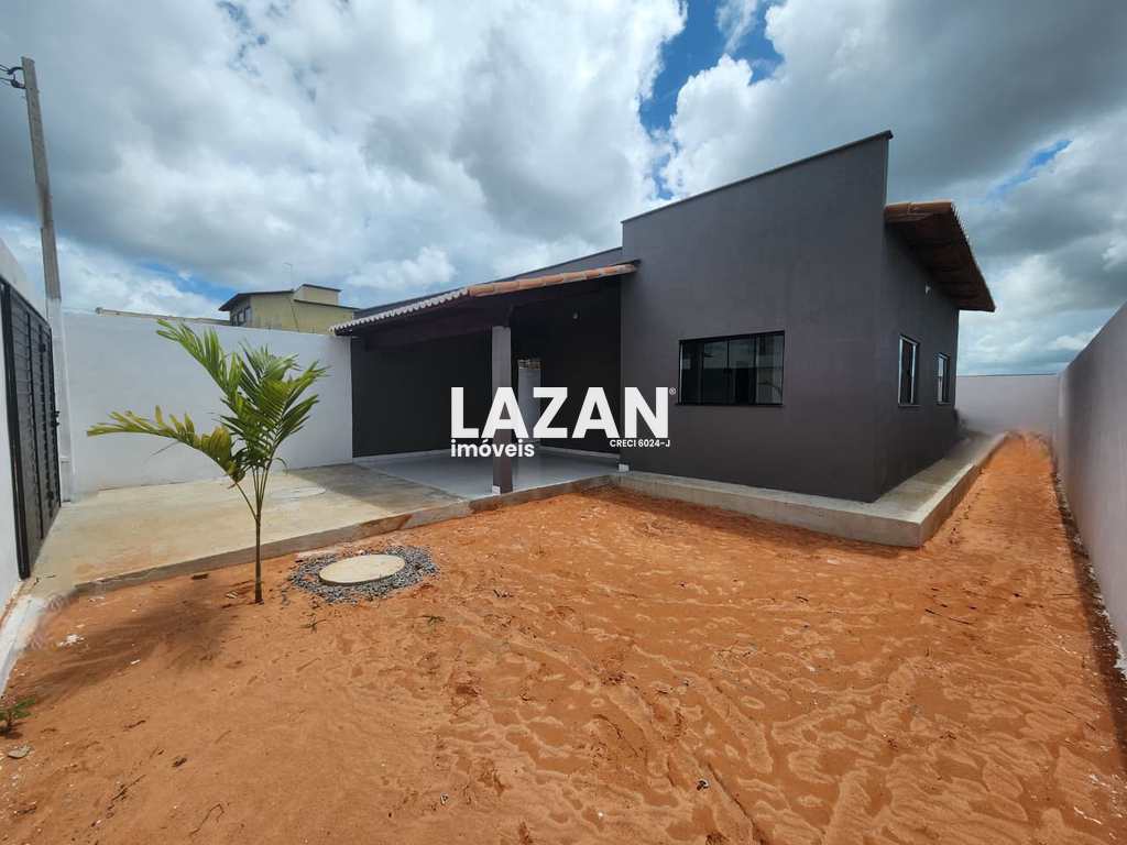 Casa em São Gonçalo do Amarante, no bairro Flores do Campo