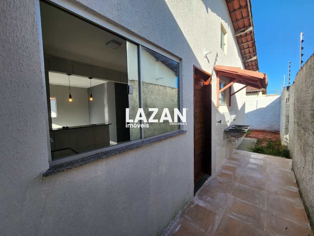 Casa em Extremoz, no bairro Village de Extremoz