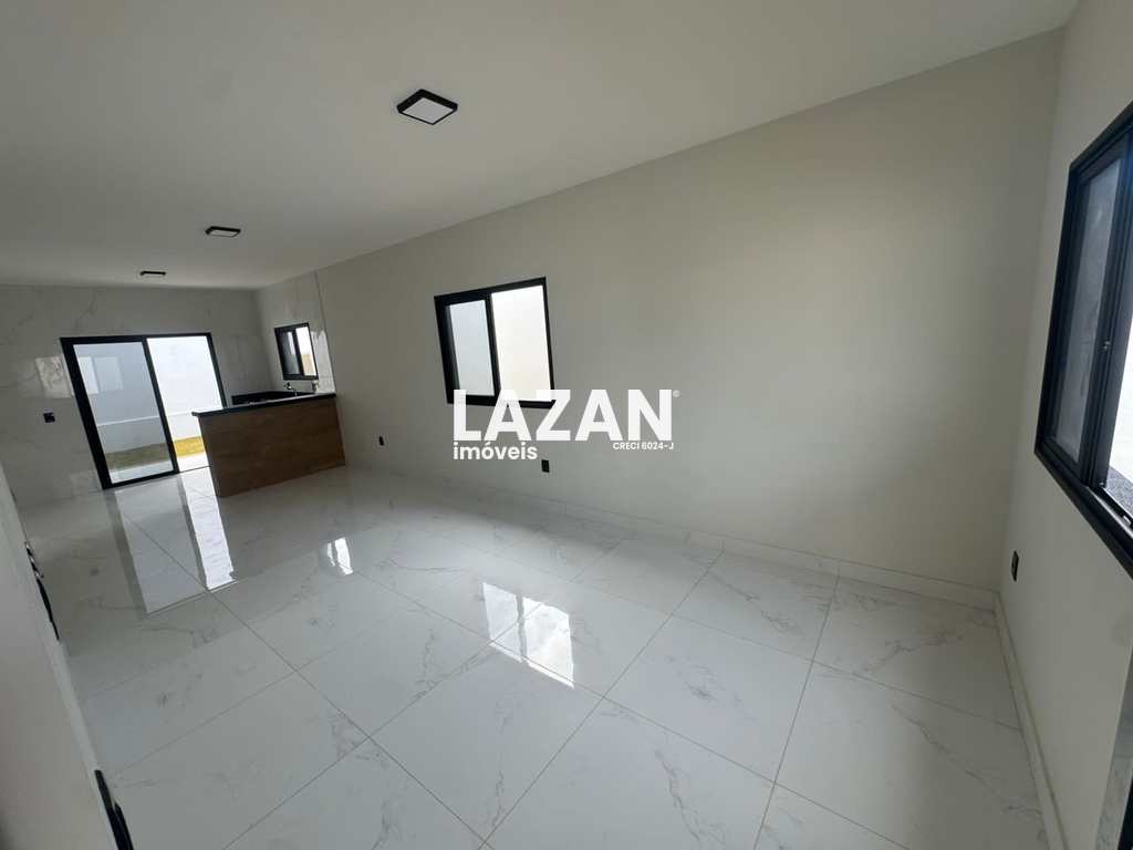 Casa em Parnamirim, no bairro Parque das Árvores