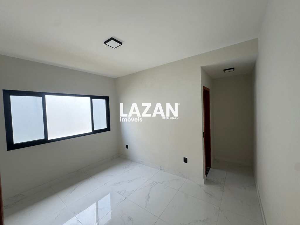 Casa em Parnamirim, no bairro Parque das Árvores