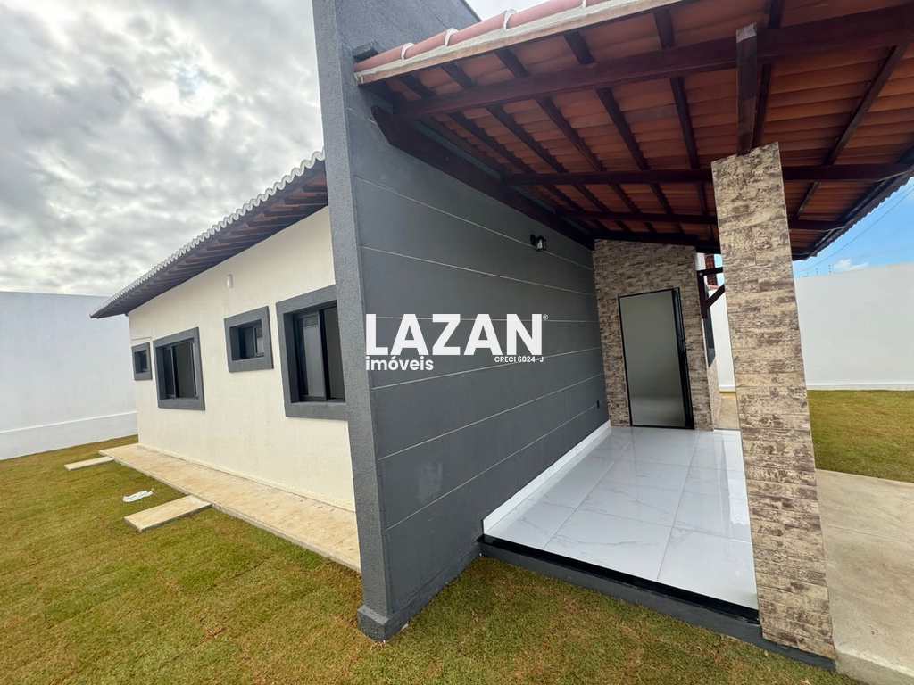 Casa em Parnamirim, no bairro Parque das Árvores