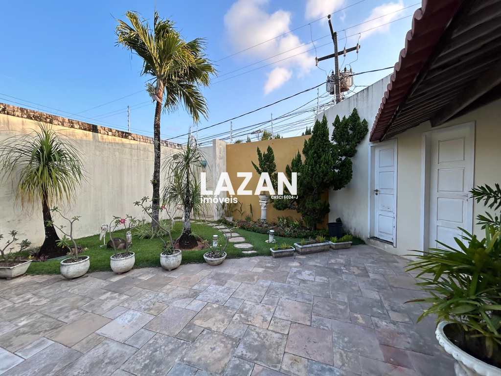 Casa em Natal, no bairro Candelária