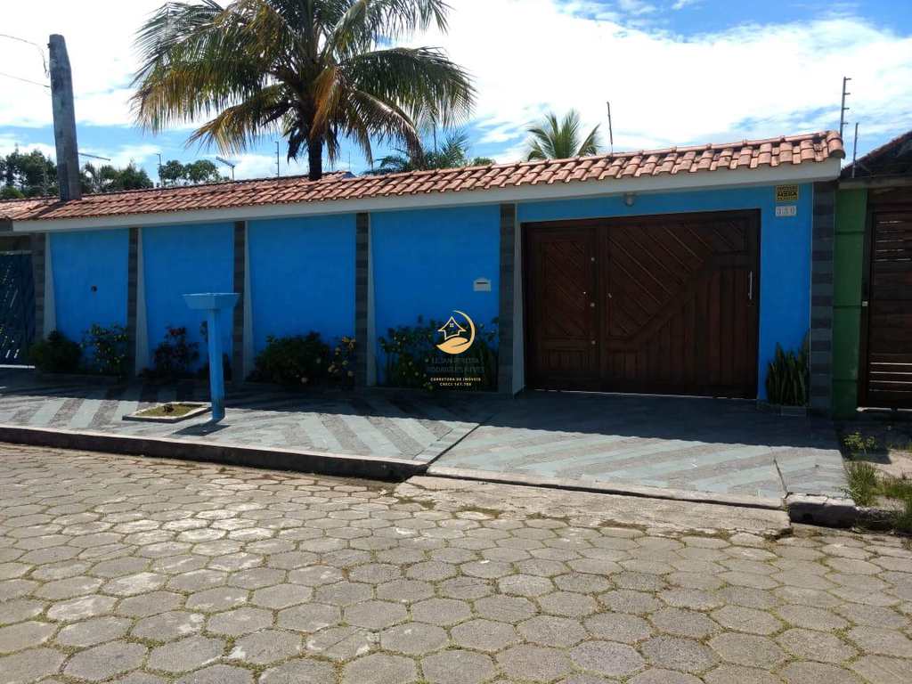 Casa em Itanhaém, no bairro Bopiranga