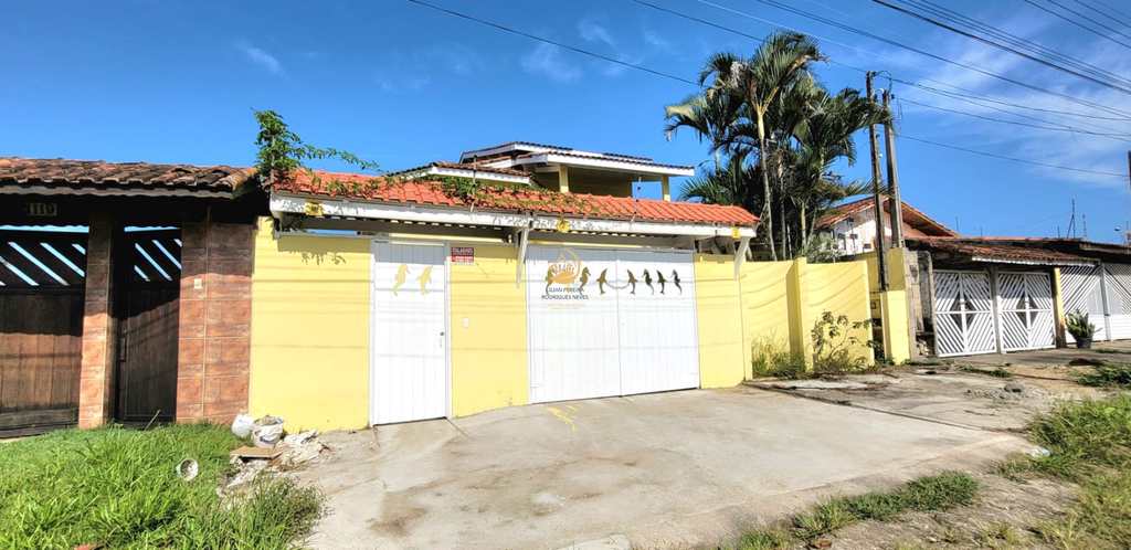 Casa em Itanhaém, no bairro Jd. Grandesp