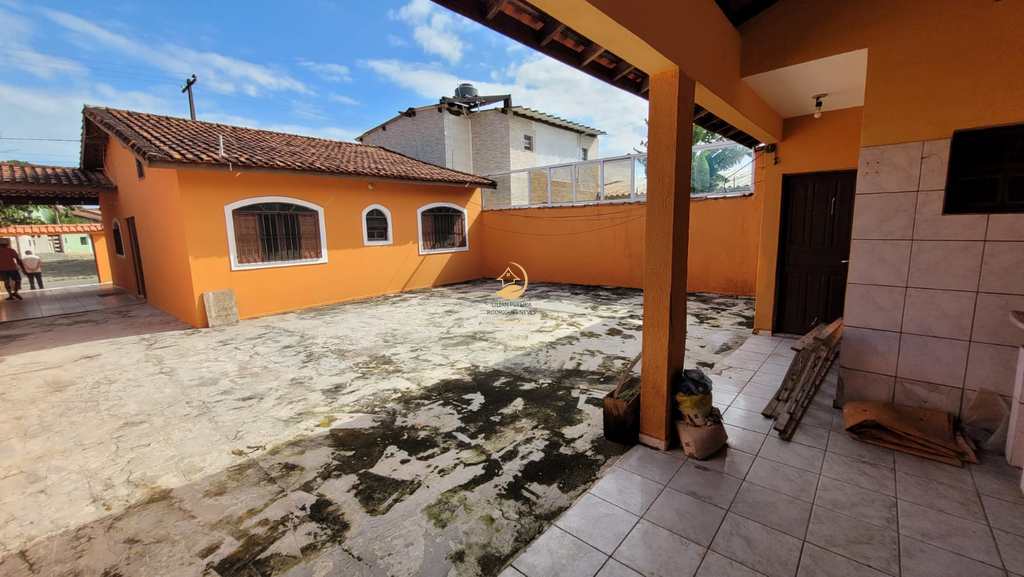 Casa em Itanhaém, no bairro Bopiranga