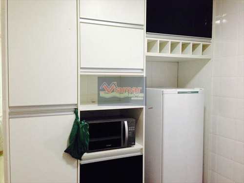 Apartamento, código 3753 em Guarujá, bairro Vila Luis Antônio