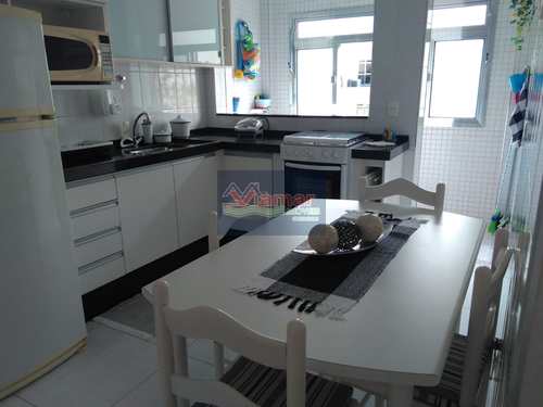 Apartamento, código 3242 em Guarujá, bairro Enseada