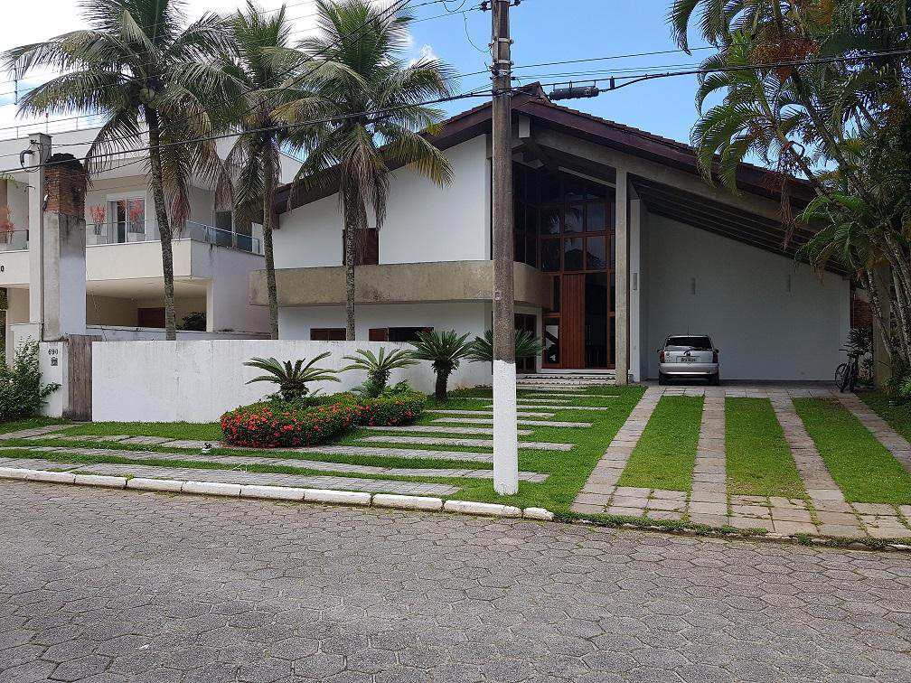 Casa em Guarujá, no bairro Acapulco