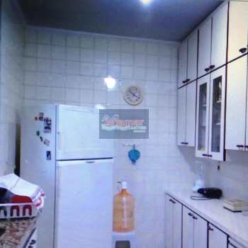 Apartamento em Guarujá, bairro Jardim Tejereba