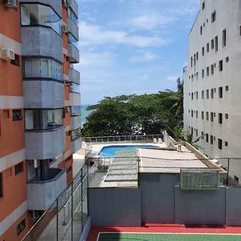 Apartamento em Guarujá, bairro Tombo