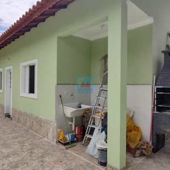 Casa em Itanhaém, bairro Loty