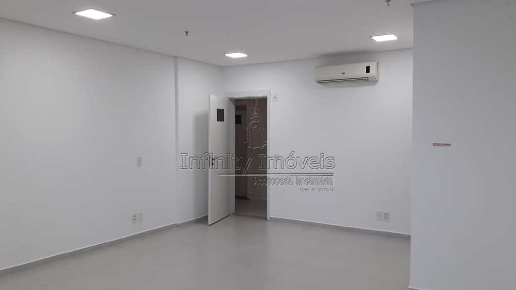Sala Comercial em Santos, no bairro Valongo