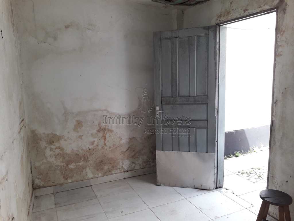 Prédio Comercial em Santos, no bairro Ponta da Praia