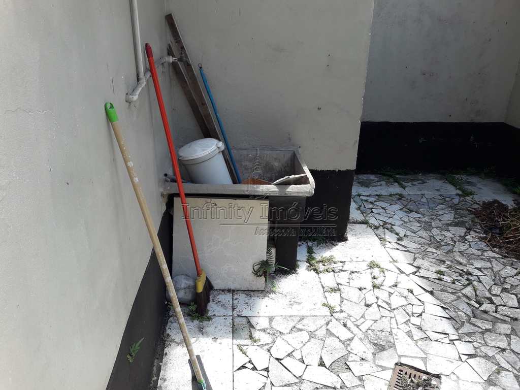 Prédio Comercial em Santos, no bairro Ponta da Praia
