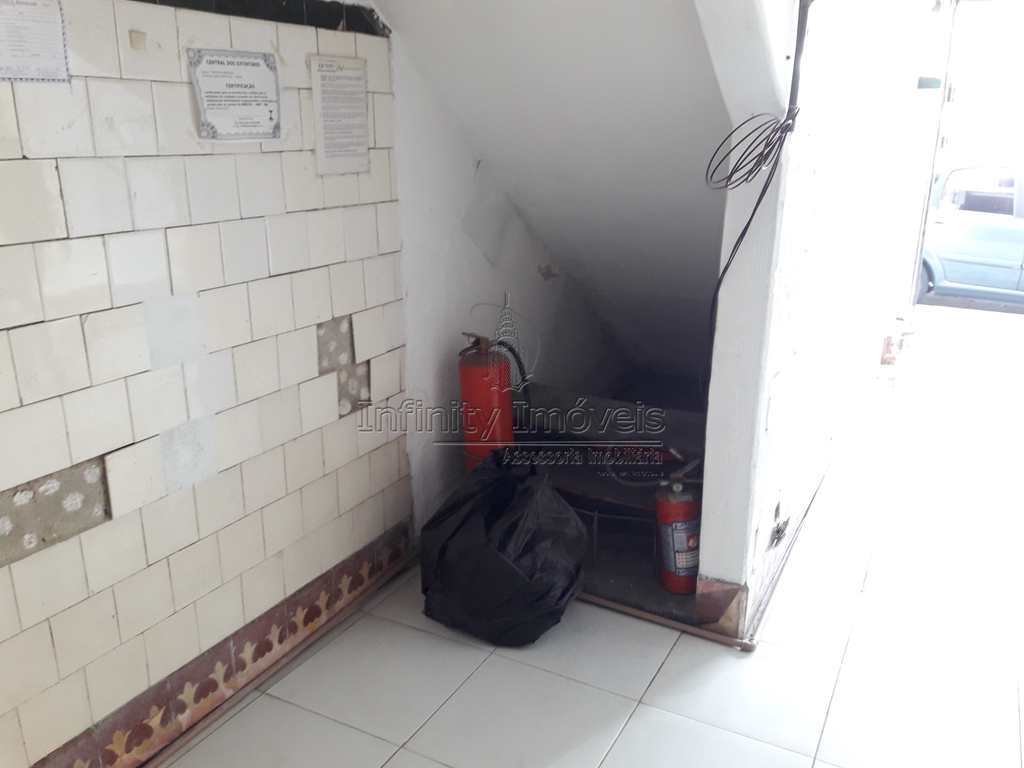 Prédio Comercial em Santos, no bairro Ponta da Praia