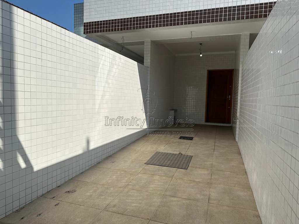 Casa em Santos, no bairro Boqueirão