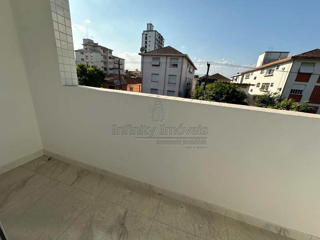 Casa em Santos, no bairro Boqueirão
