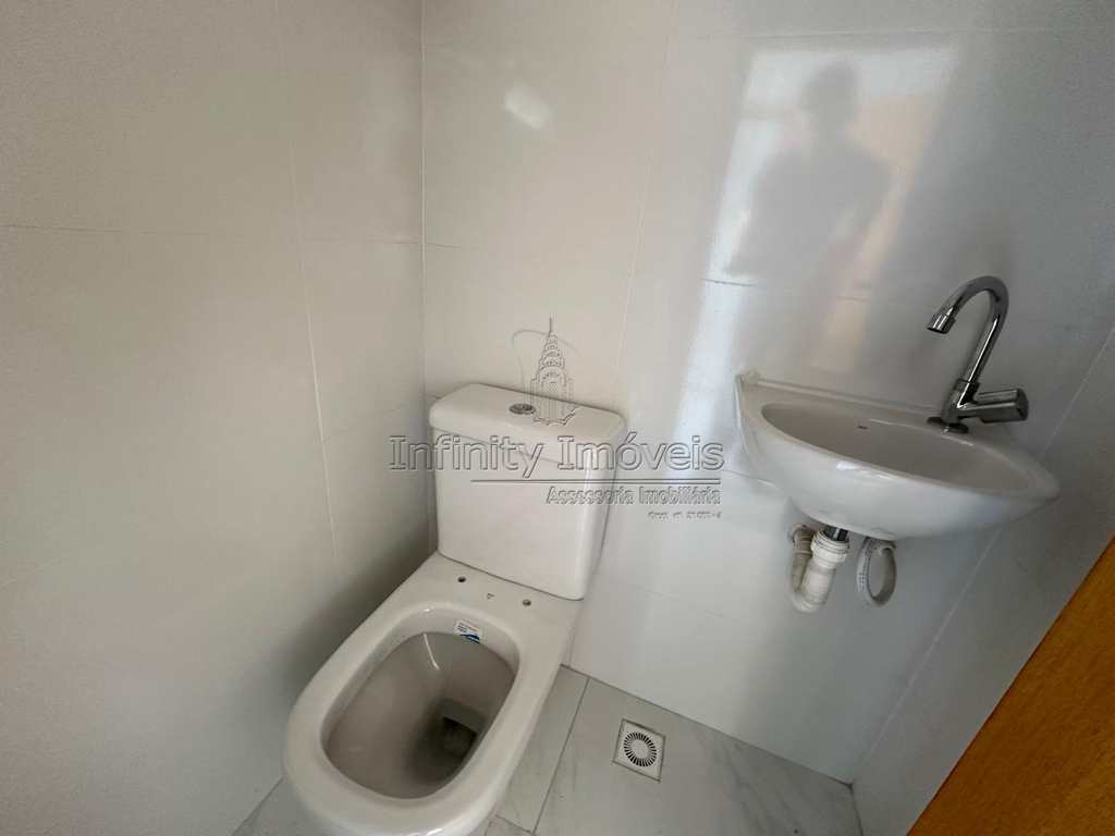 Casa em Santos, no bairro Boqueirão