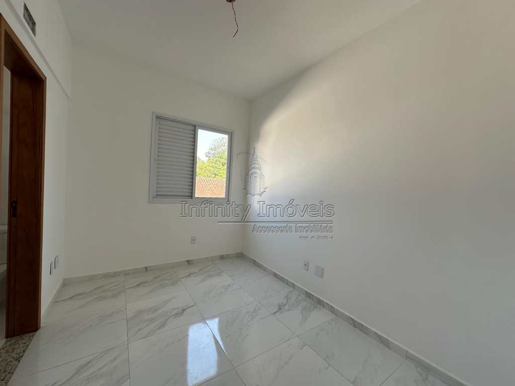 Casa em Santos, no bairro Boqueirão