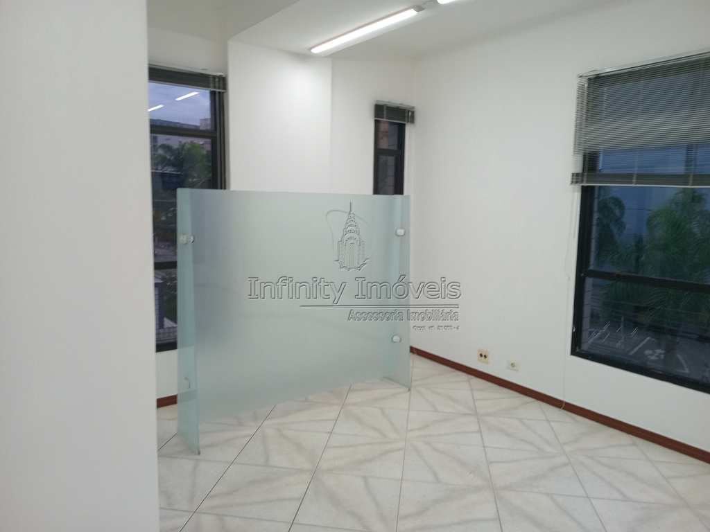 Conjunto Comercial em Santos, no bairro Vila Mathias