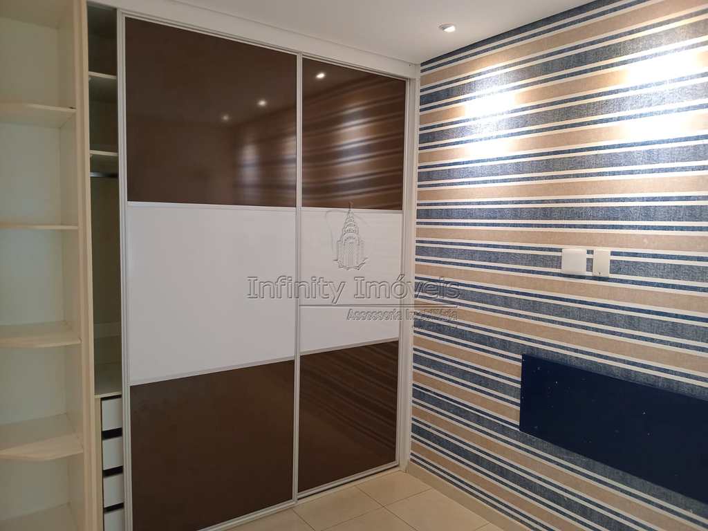 Apartamento em Santos, no bairro Boqueirão