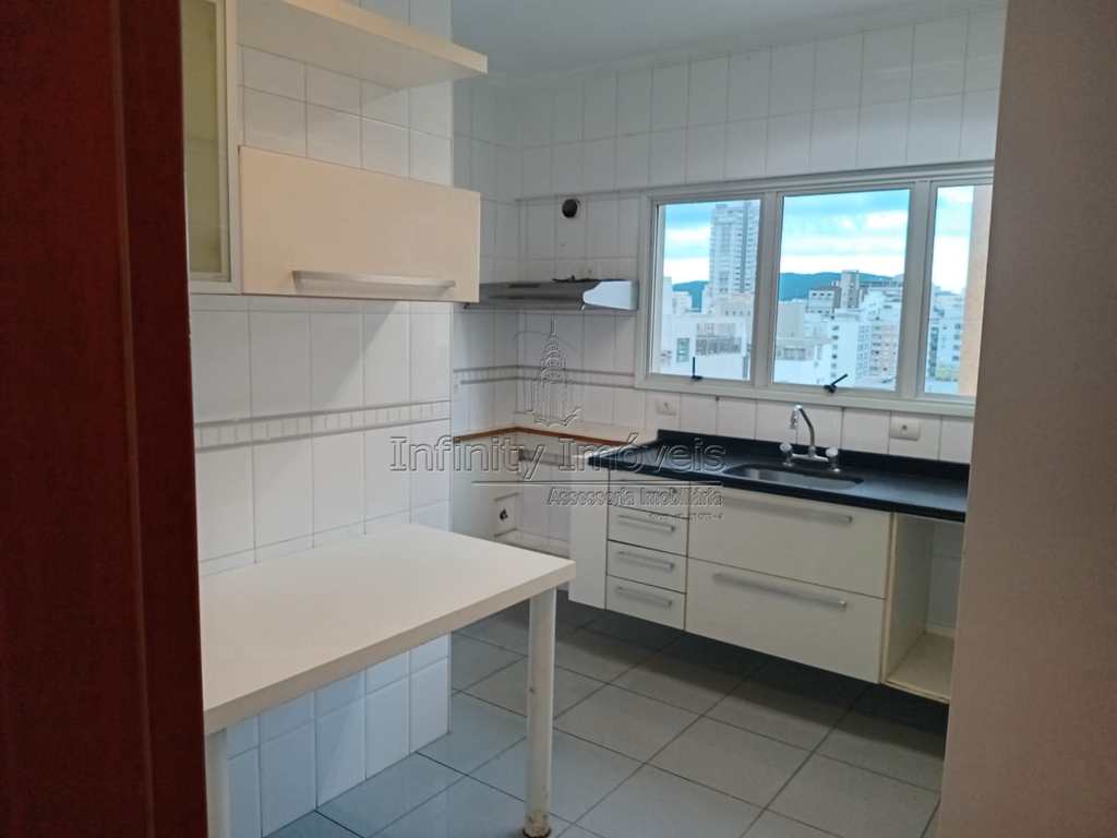 Apartamento em Santos, no bairro Boqueirão