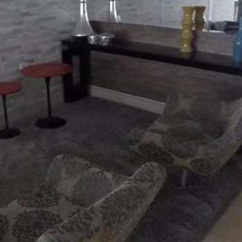 Apartamento em Praia Grande, bairro Boqueirão