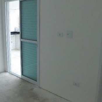 Apartamento em Praia Grande, bairro Caiçara