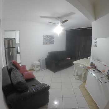 Apartamento em Praia Grande, bairro Guilhermina