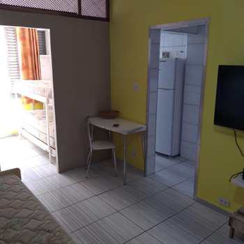 Kitnet em Praia Grande, bairro Guilhermina