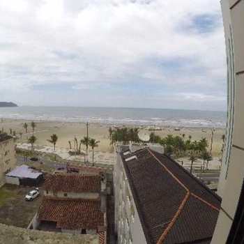 Apartamento em Praia Grande, bairro Guilhermina