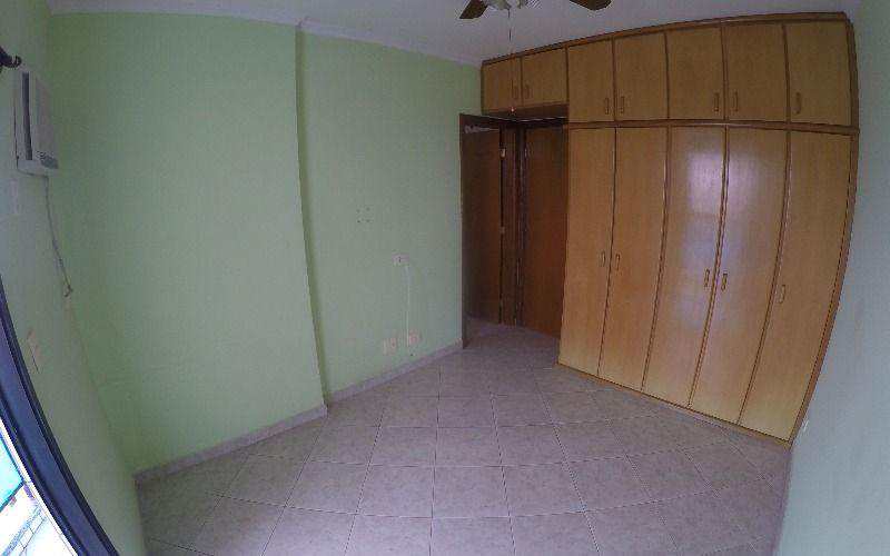 Apartamento em Praia Grande, no bairro Tupi