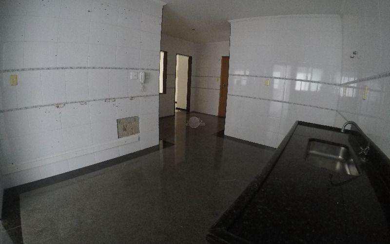 Apartamento em Praia Grande, no bairro Tupi