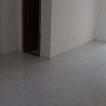 Apartamento em Praia Grande, bairro Tupi