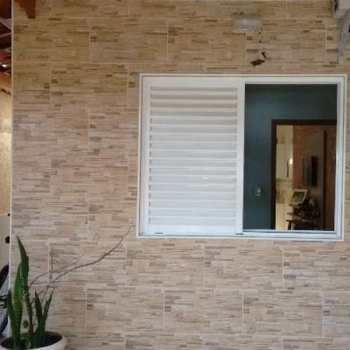 Casa em Praia Grande, bairro Antártica