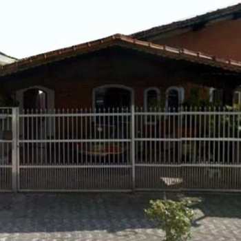 Casa em Praia Grande, bairro Guilhermina