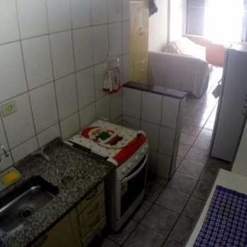 Kitnet em Praia Grande, bairro Guilhermina