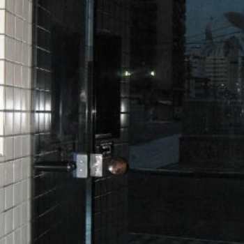 Apartamento em Praia Grande, bairro Guilhermina