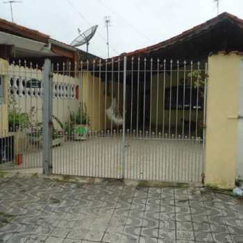 Casa em Praia Grande, bairro Aviação