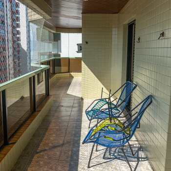 Apartamento em Praia Grande, bairro Canto do Forte