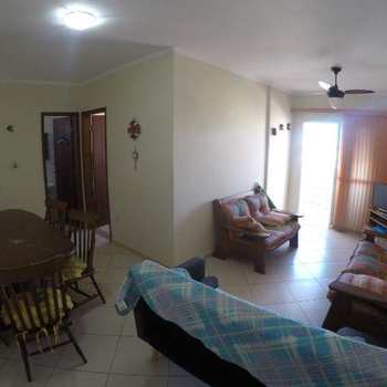 Apartamento em Praia Grande, bairro Guilhermina
