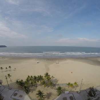 Apartamento em Praia Grande, bairro Guilhermina