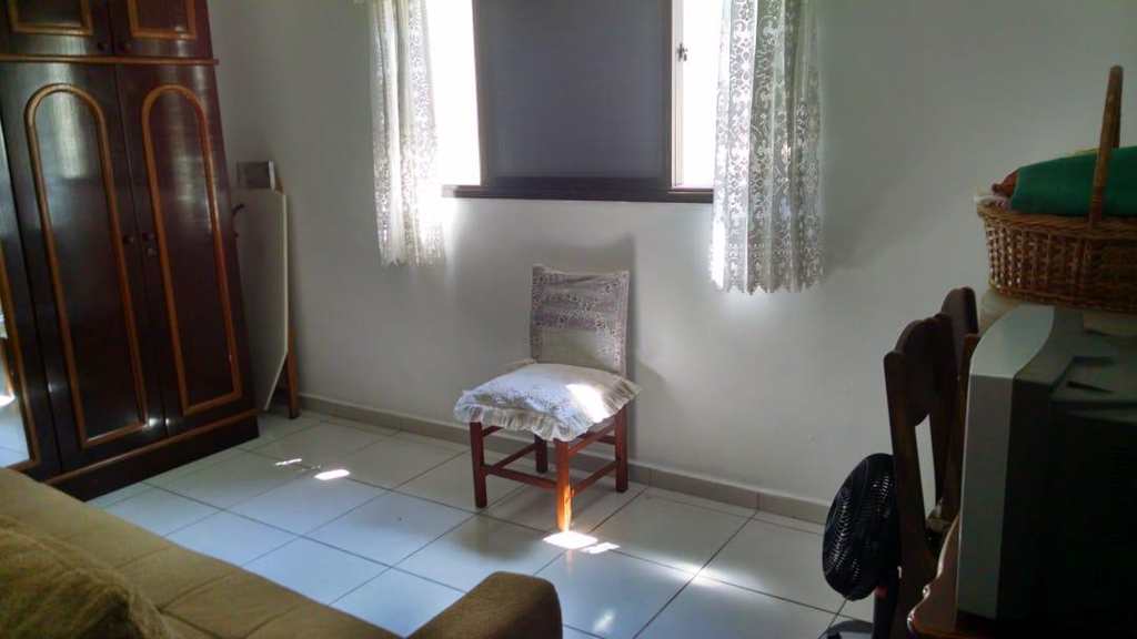 Casa em Praia Grande, no bairro Canto do Forte