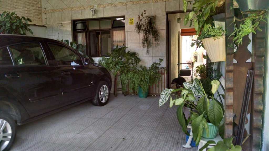 Casa em Praia Grande, no bairro Canto do Forte