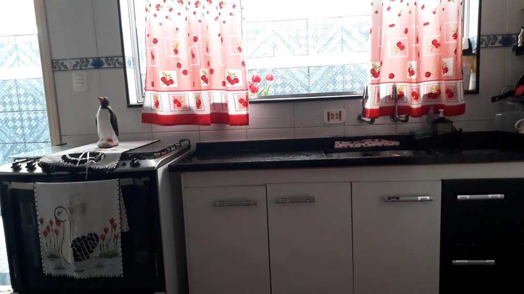 Casa em Praia Grande, no bairro Tupi