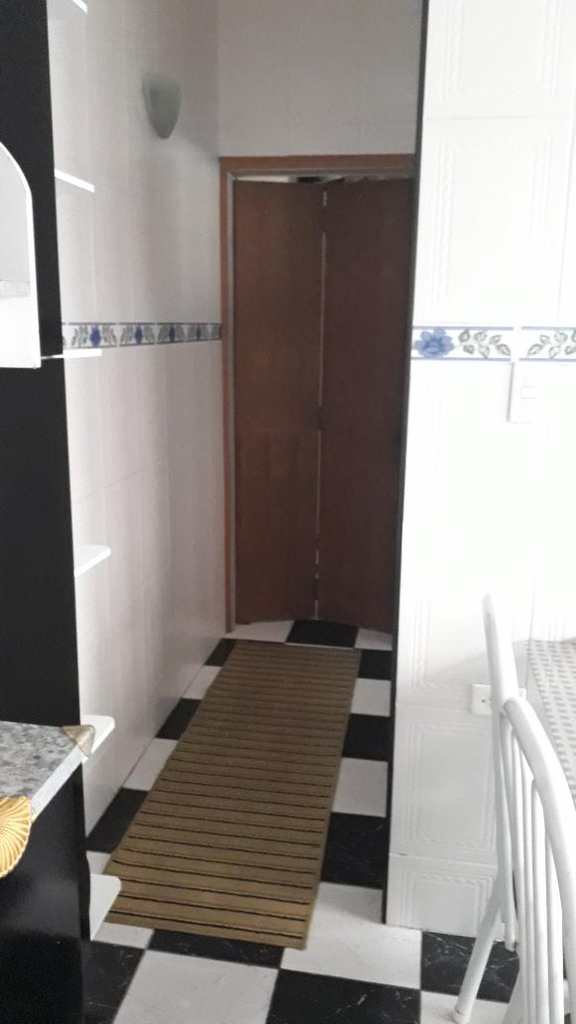 Casa em Praia Grande, no bairro Tupi