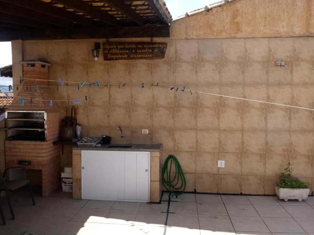 Casa em Praia Grande, no bairro Tupi