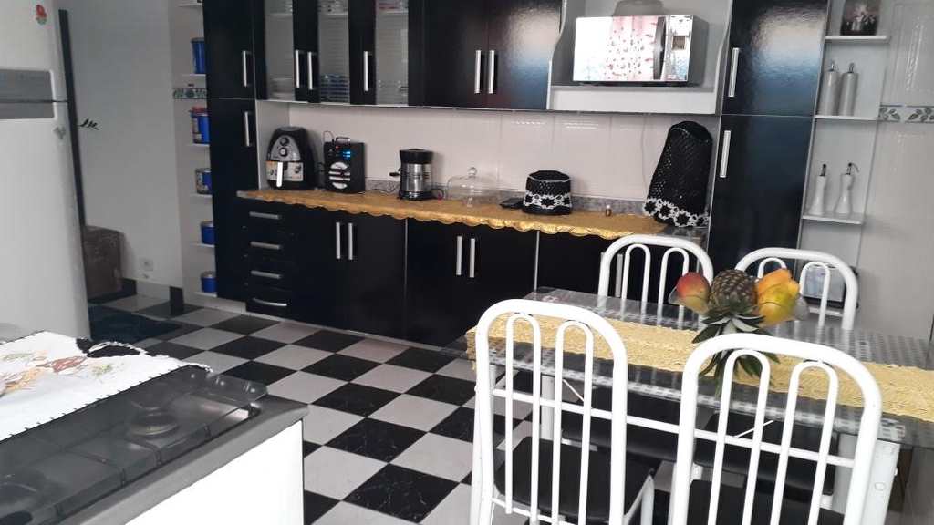Casa em Praia Grande, no bairro Tupi
