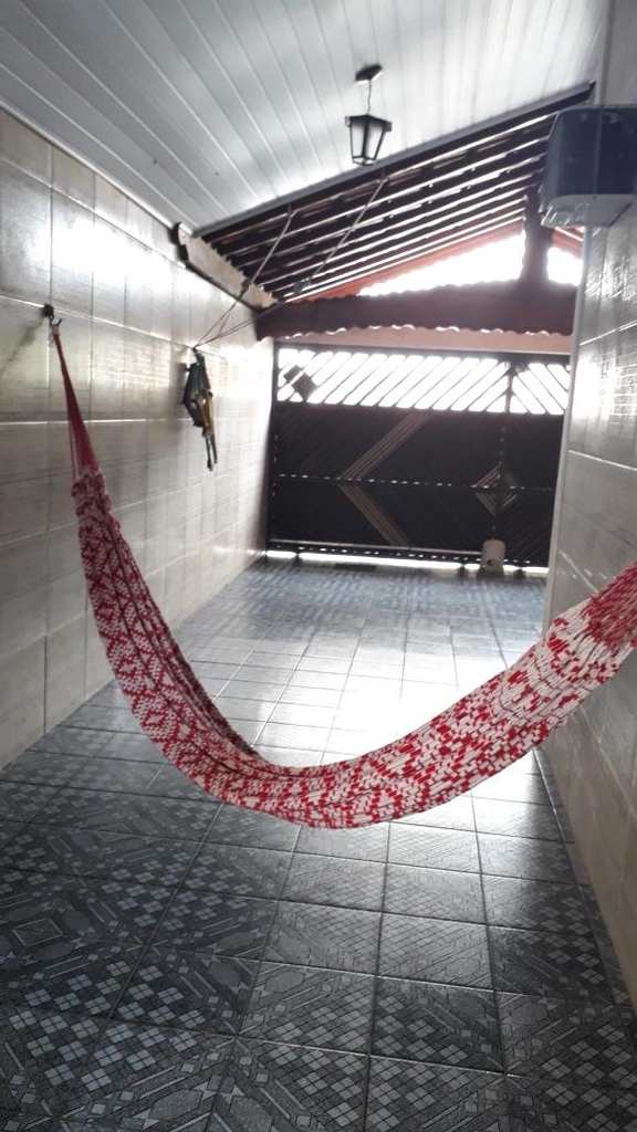 Casa em Praia Grande, no bairro Tupi